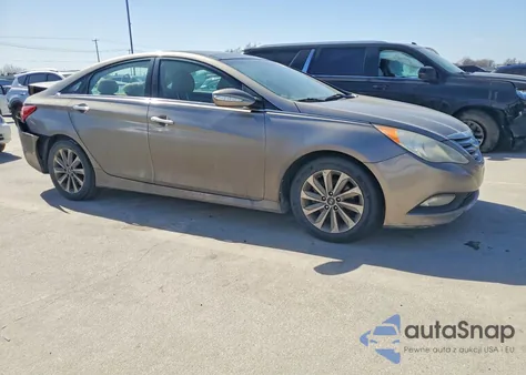 2014 Hyundai Sonata z USA, uszkodzony, nr VIN 5NPEC4AC9EH854184
